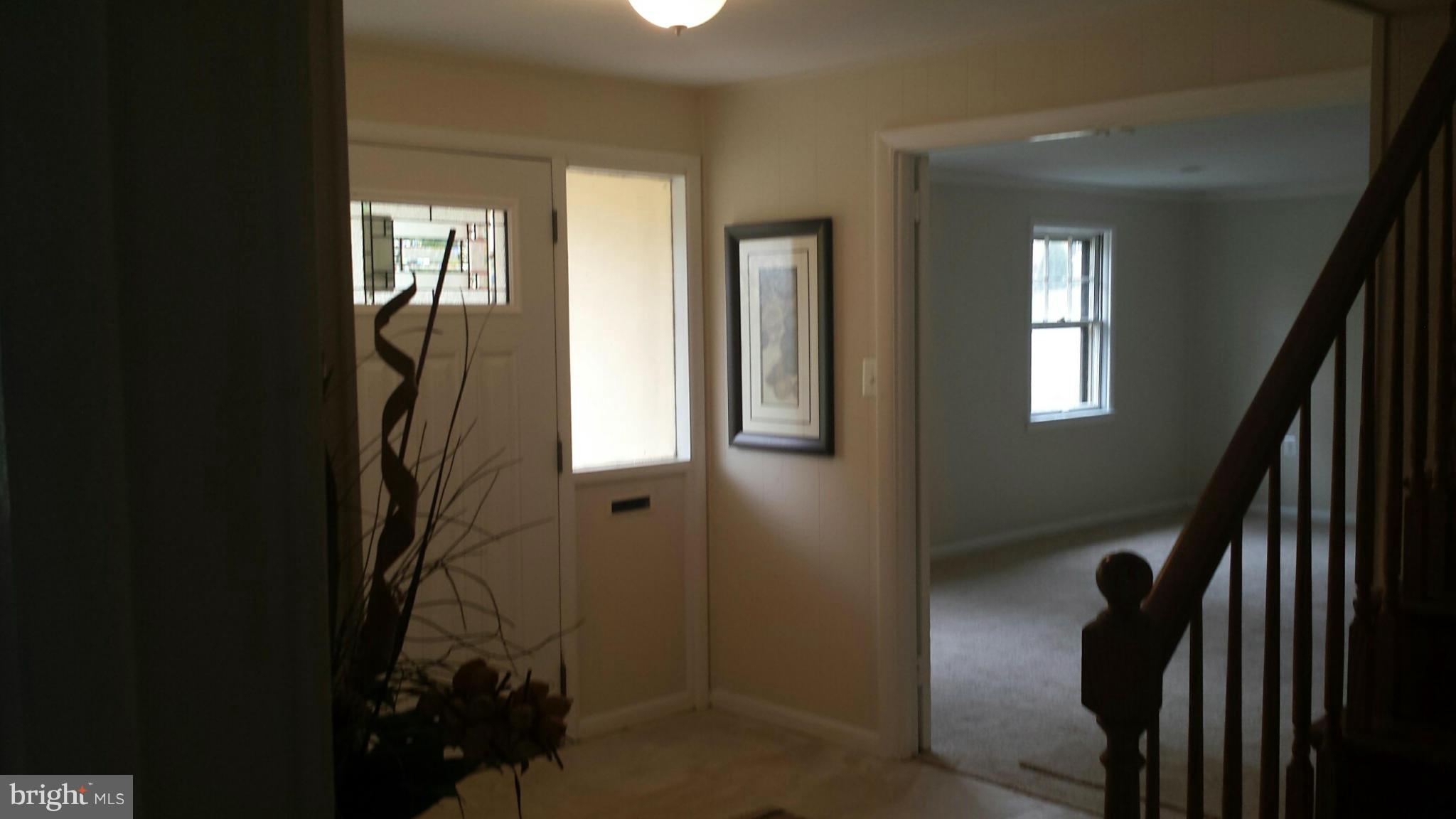 408 Greer Avenue Silver Spring, MD 20901 - Photo 5 of 29 Interior (General)/ foyer