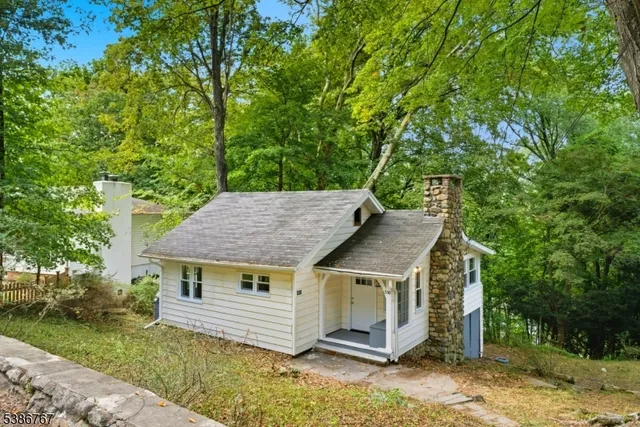 $2,650 | 330 Springbrook Trail, Sparta, NJ 07871