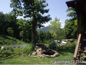 94 Solomon Road Leicester, NC 28748 - Photo 3 of 11 Gallery Image 3