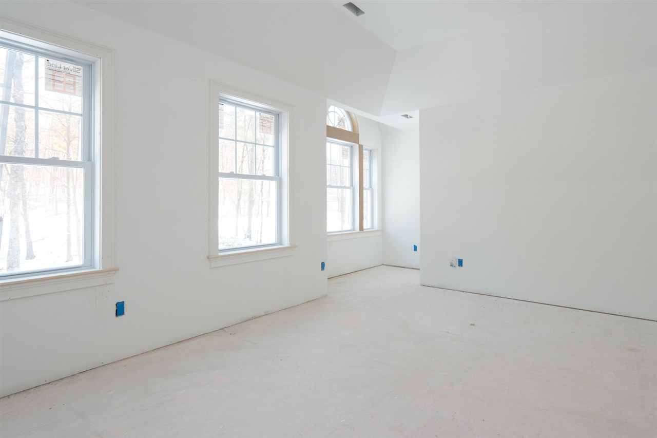 42 Windsor Road, Unit 48 Epsom, NH 03234 - Photo 24 of 36 Gallery Image 24