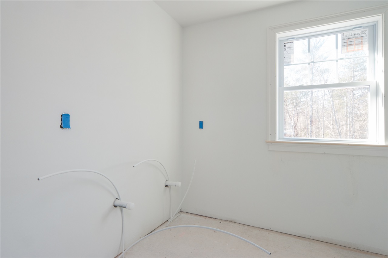 42 Windsor Road, Unit 48 Epsom, NH 03234 - Photo 28 of 36 Gallery Image 28