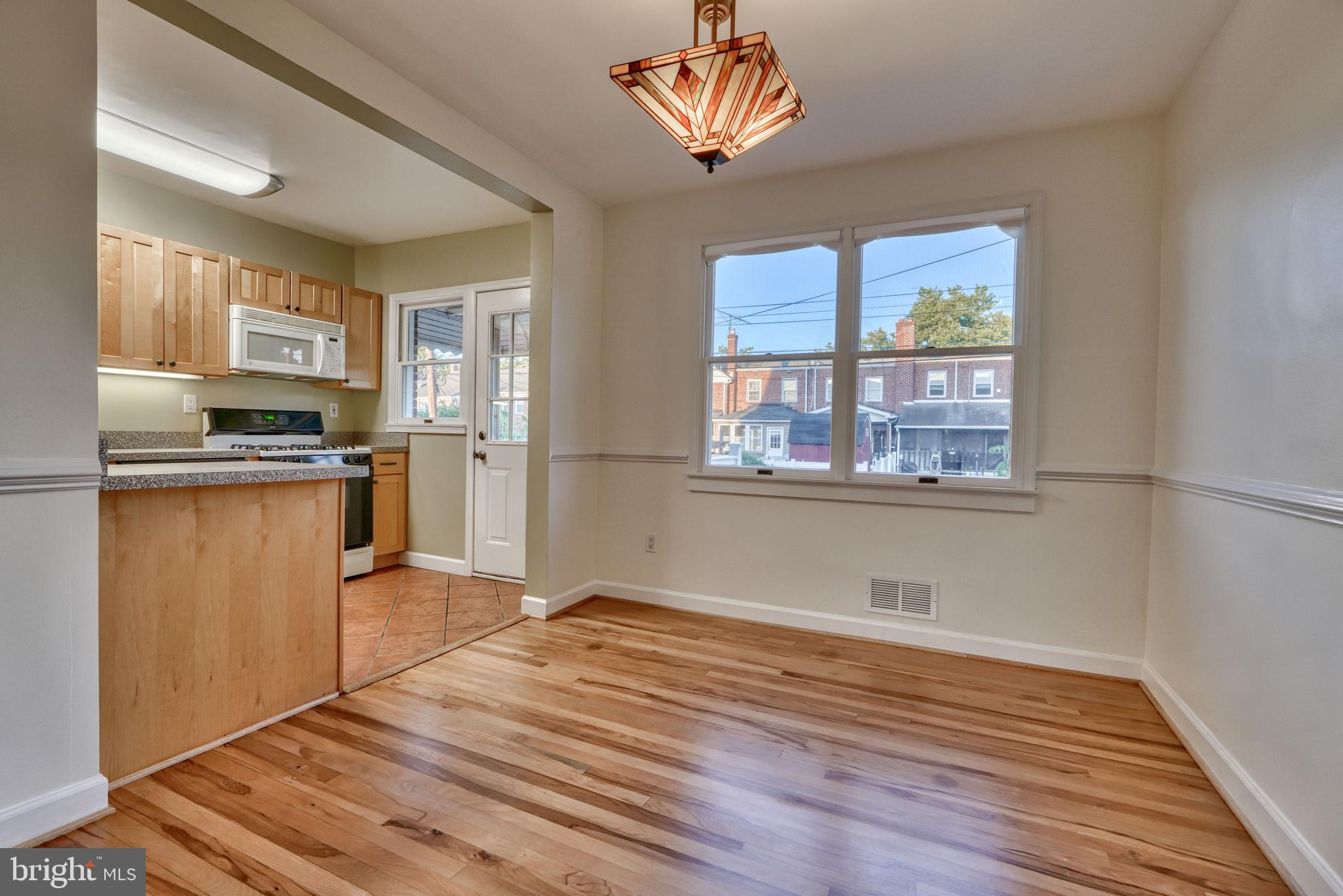 8335 Edgedale Road Parkville, MD 21234 - Photo 12 of 37 Gallery Image 12
