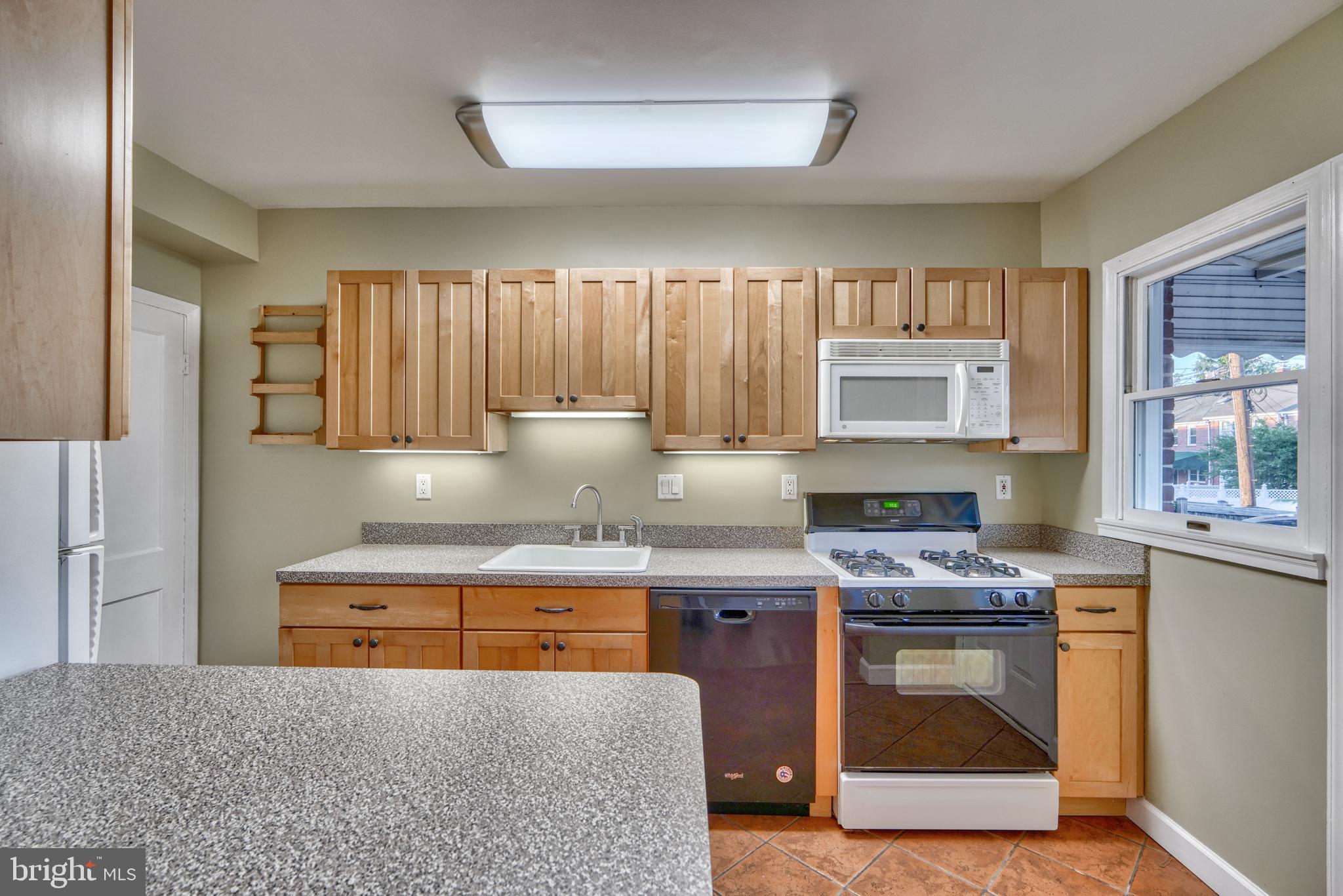 8335 Edgedale Road Parkville, MD 21234 - Photo 15 of 37 Gallery Image 15