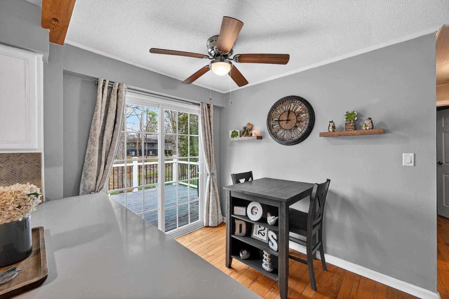 957 Greentree Road Lawrenceburg, IN 47025 - Photo 11 of 32