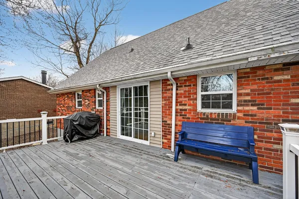 $338,000 | 957 Greentree Road, Lawrenceburg, IN 47025