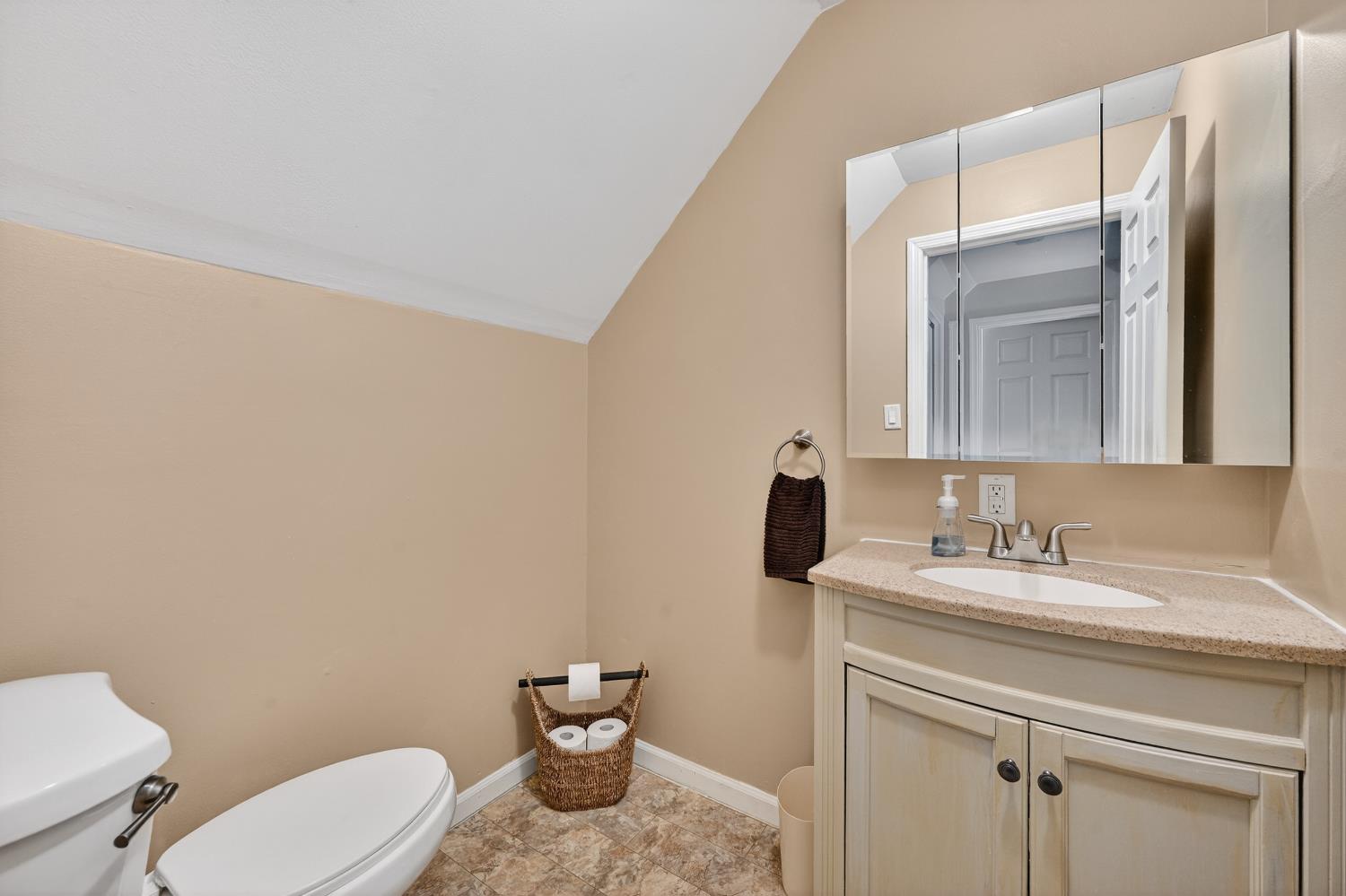 957 Greentree Road Lawrenceburg, IN 47025 - Photo 19 of 32