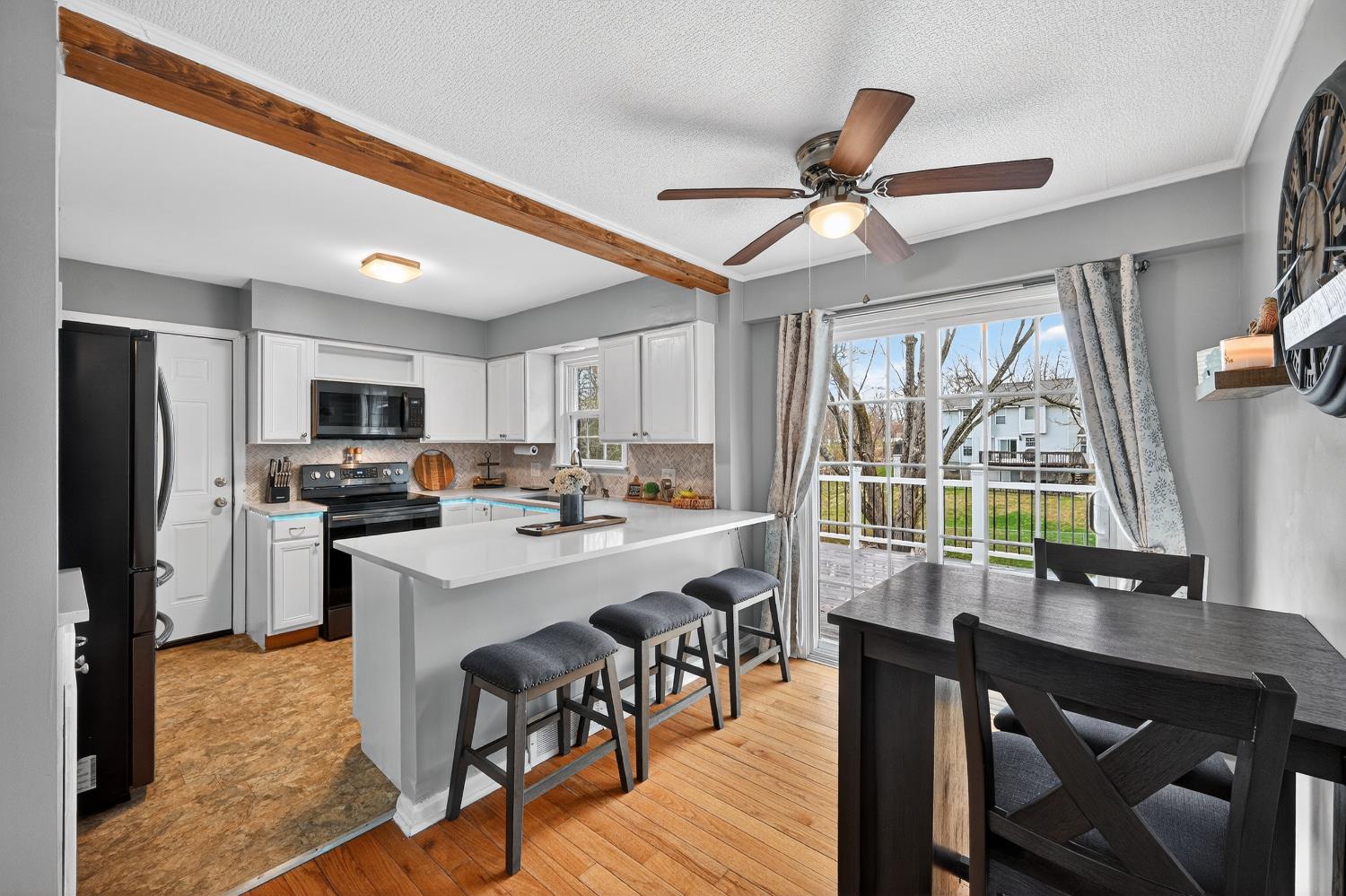 957 Greentree Road Lawrenceburg, IN 47025 - Photo 6 of 32