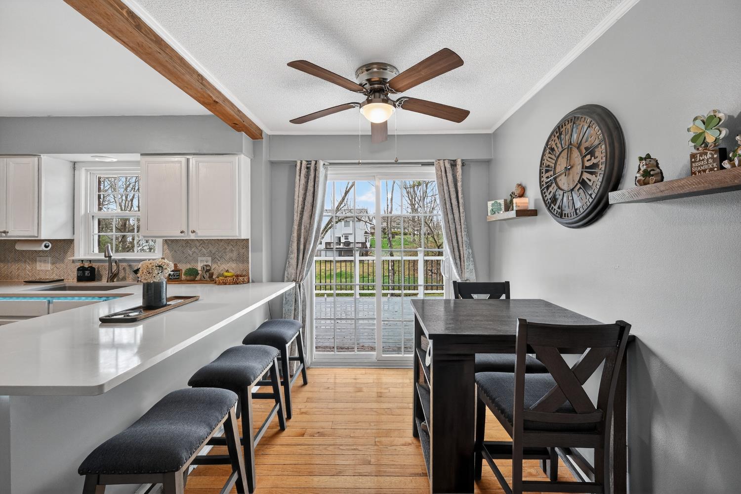 957 Greentree Road Lawrenceburg, IN 47025 - Photo 7 of 32