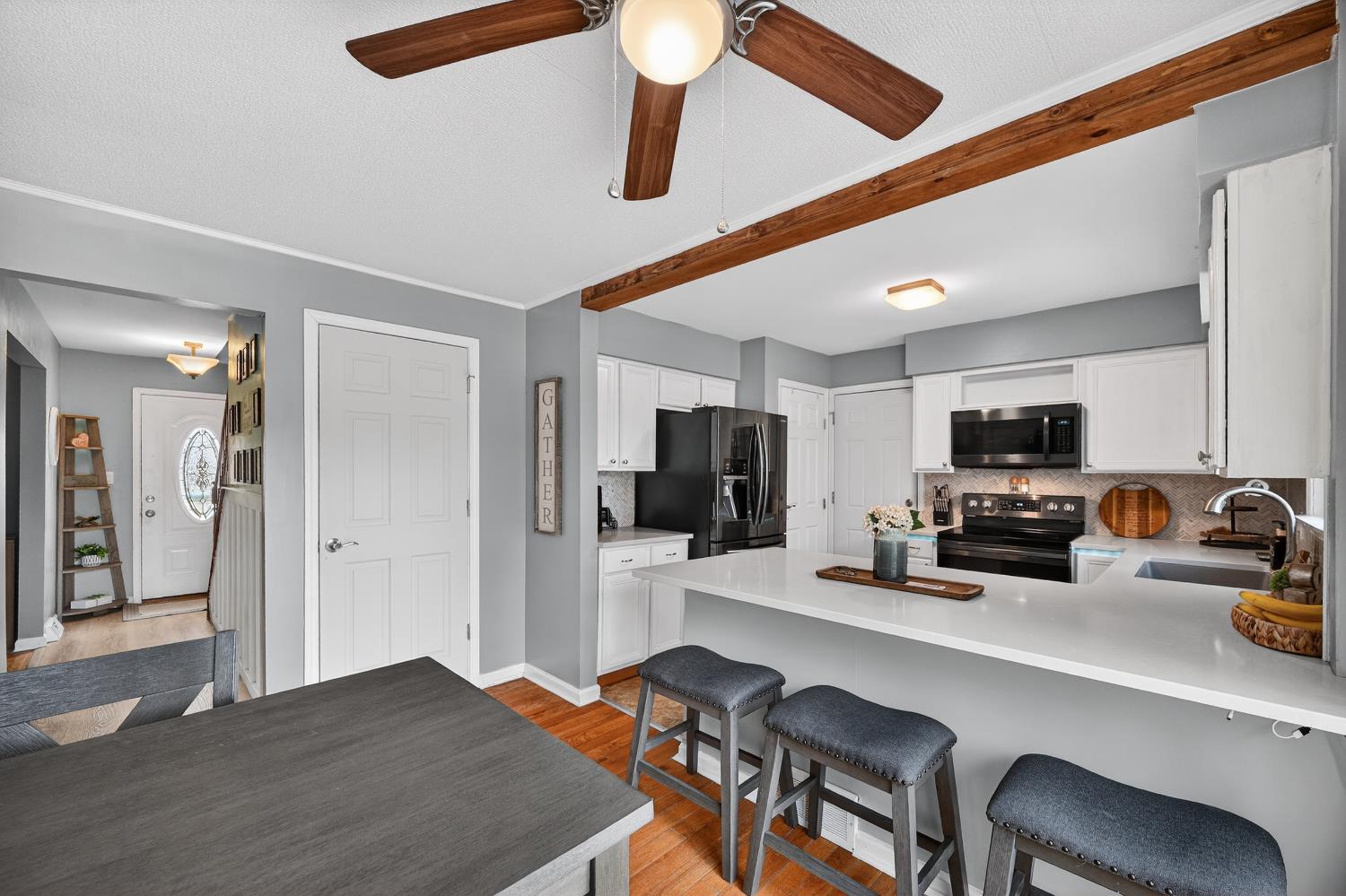 957 Greentree Road Lawrenceburg, IN 47025 - Photo 10 of 32