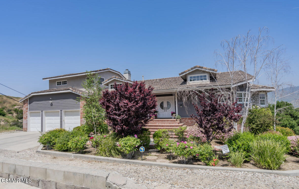 1029 Alta Vista Road Simi Valley, CA 93063 - Photo 20 of 20 a front view of a house with garden