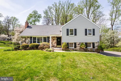$1,050,000 | 100 Wooded Lane, Villanova, PA 19085