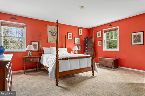 $1,050,000 | 100 Wooded Lane, Villanova, PA 19085