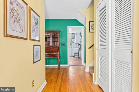 $1,050,000 | 100 Wooded Lane, Villanova, PA 19085