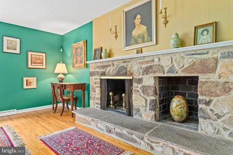 $1,050,000 | 100 Wooded Lane, Villanova, PA 19085