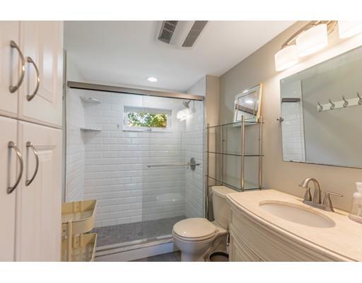 13 Summit Road Saugus, MA 01906 - Photo 18 of 31 Gallery Image 18