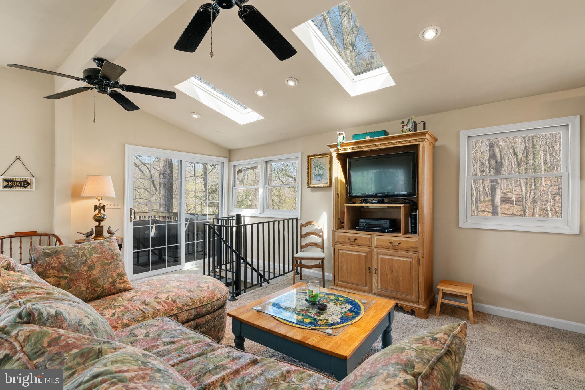 8600 Cobb Road Manassas, VA 20112 - Photo 4 of 23 Gallery Image 4
