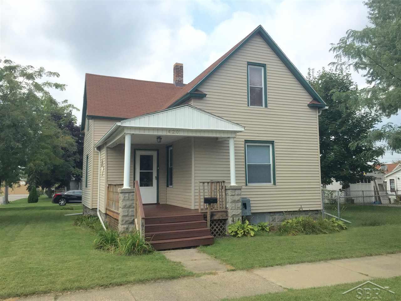 420 Taylor Street Bay City, MI 48708 - Photo 1 of 9 31261083.JPG