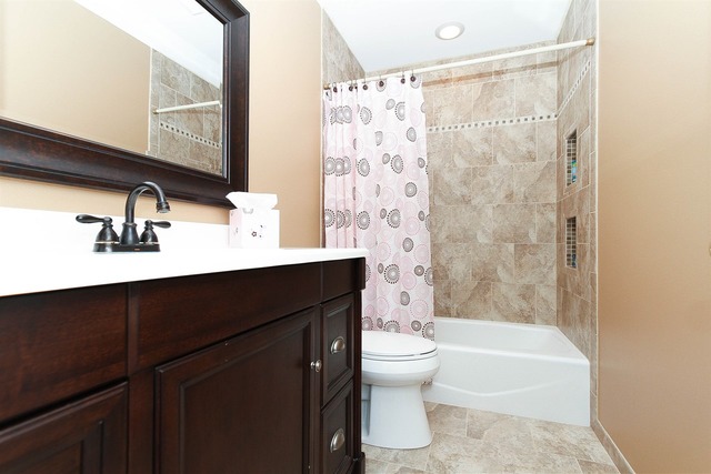 448 Hunters Way Fox River Grove, IL 60021 - Photo 15 of 18