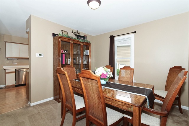 448 Hunters Way Fox River Grove, IL 60021 - Photo 6 of 18