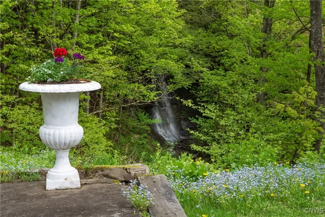 $539,000 | 11193 Huey Road, Brookfield, NY 13364