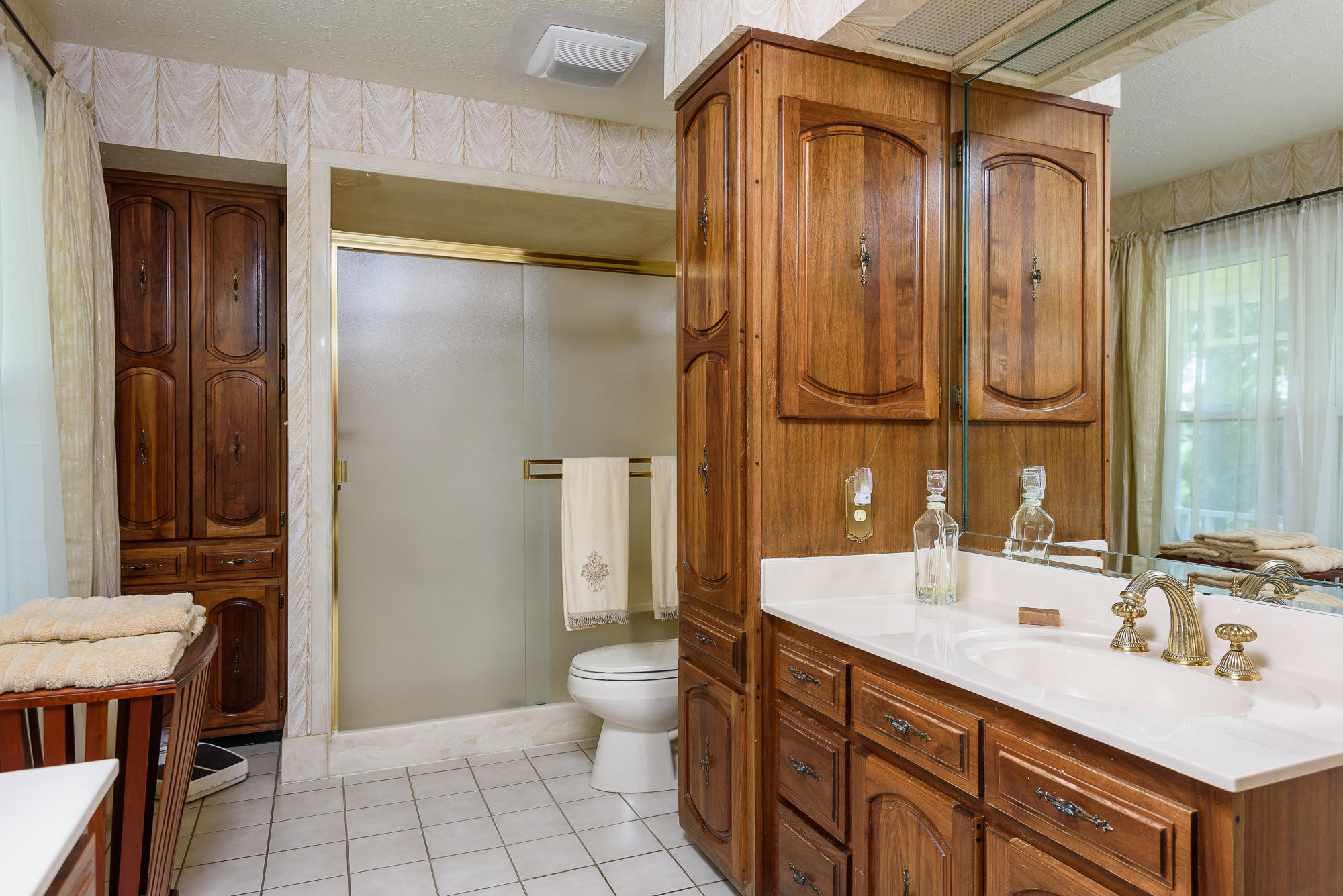 664 Parson Road Chatsworth, GA 30705 - Photo 17 of 51 Master Bath