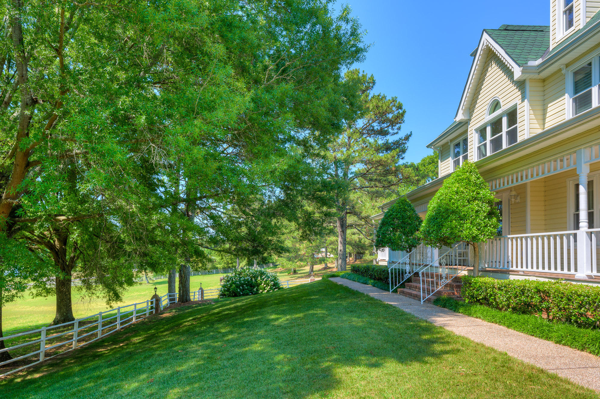664 Parson Road Chatsworth, GA 30705 - Photo 35 of 51 Front View of House