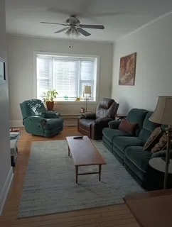 $1,800 | 3612 South Emerald Avenue, Unit 1F, Chicago, IL 60609