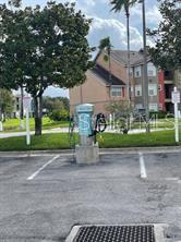 2204 Key W Court, Unit 515 Kissimmee, FL 34741 - Photo 4 of 9