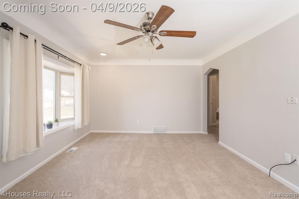 516 East Glass Road Ortonville, MI 48462 - Photo 13 of 27 Gallery Image 13