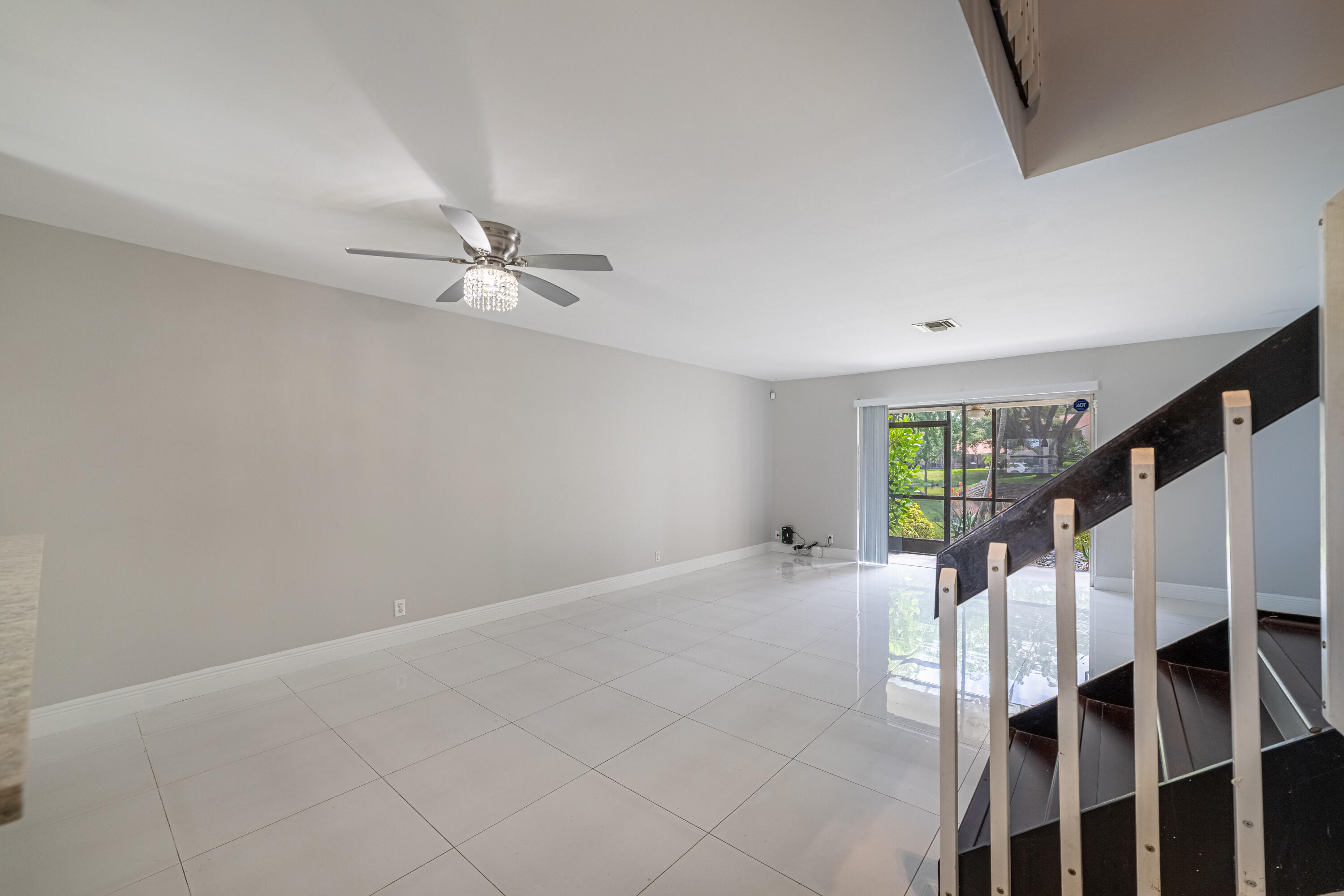 6397 Boca Circle Boca Raton, FL 33433 - Photo 21 of 46 Livingroom