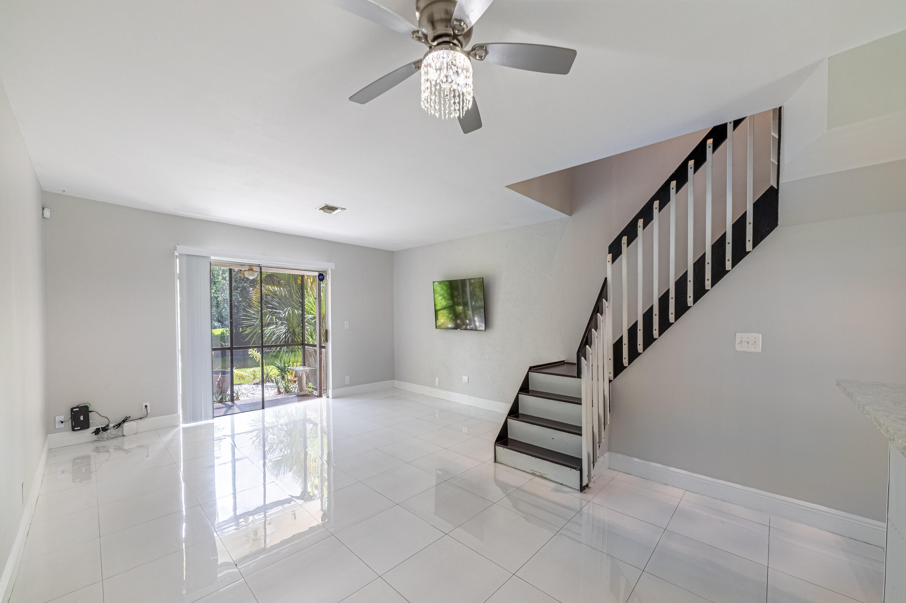 6397 Boca Circle Boca Raton, FL 33433 - Photo 22 of 46 Livingroom-B