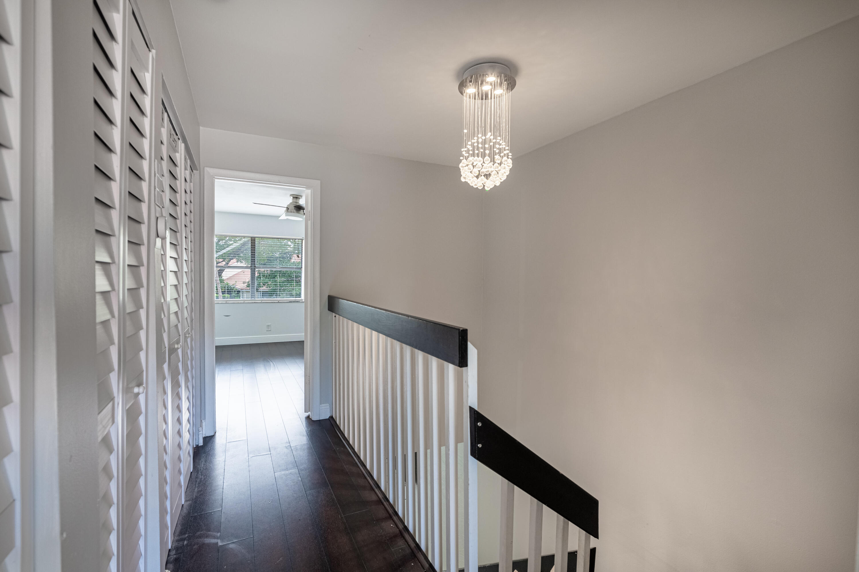 6397 Boca Circle Boca Raton, FL 33433 - Photo 35 of 46 Hallway