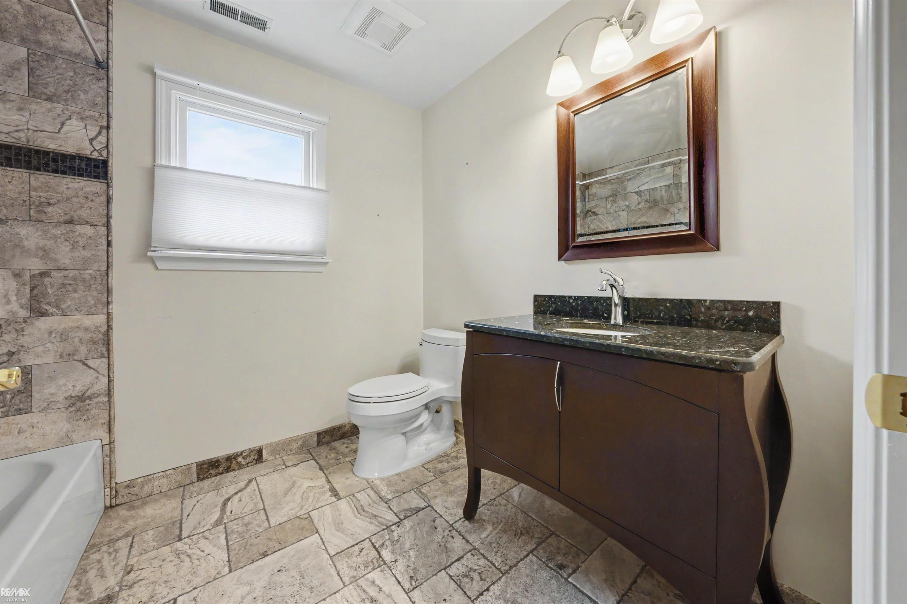 28900 South River Road Harrison Township, MI 48045 - Photo 56 of 81