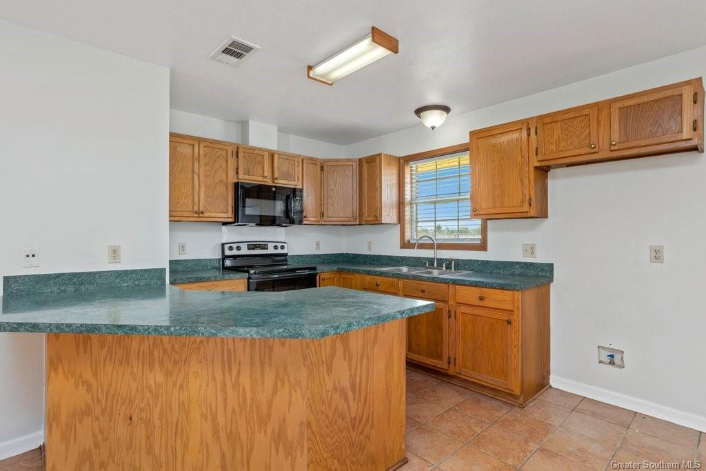 2751 Southern Ridge Road Lake Charles, LA 70607 - Photo 3 of 9 Gallery Image 3