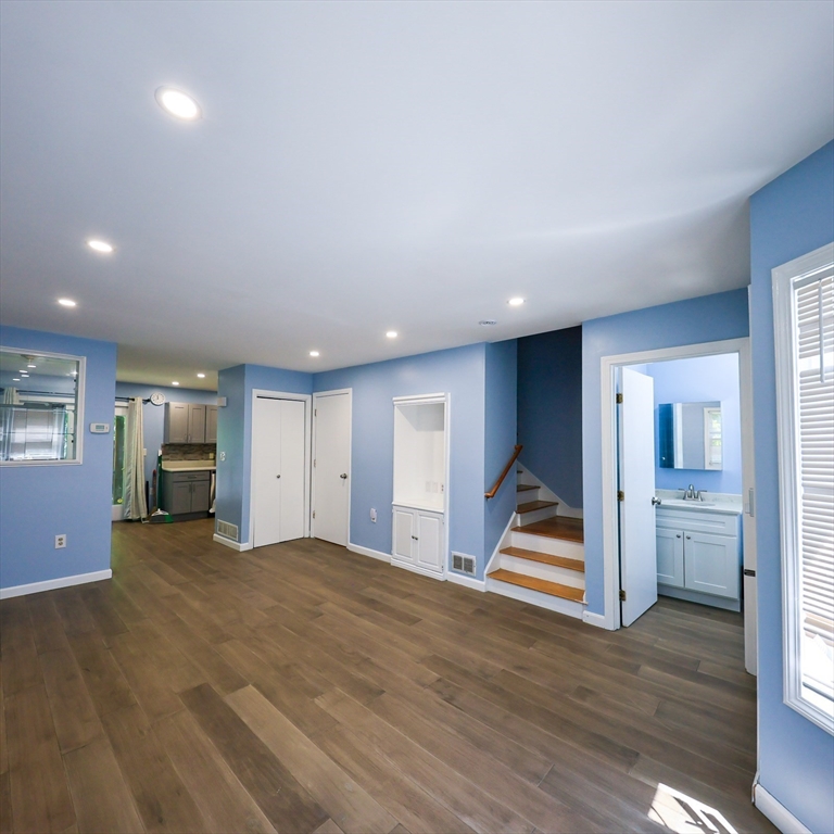 34 Farmland Road, Unit A Lowell, MA 01850 - Photo 8 of 32