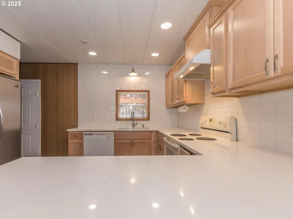 $134,900 | 21016 Southeast Stark Street, Unit 69, Gresham, OR 97030