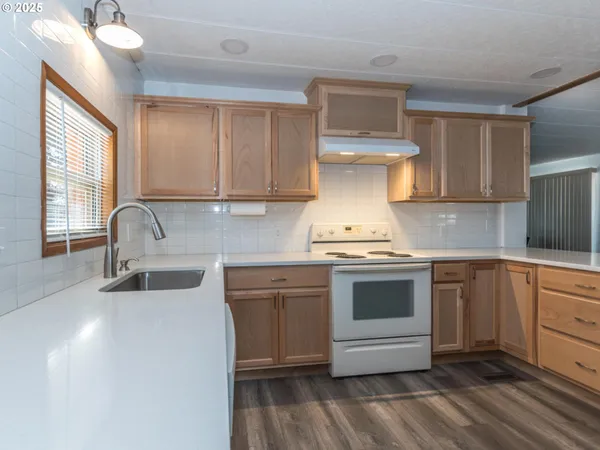 $134,900 | 21016 Southeast Stark Street, Unit 69, Gresham, OR 97030