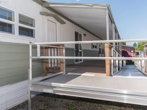 $134,900 | 21016 Southeast Stark Street, Unit 69, Gresham, OR 97030