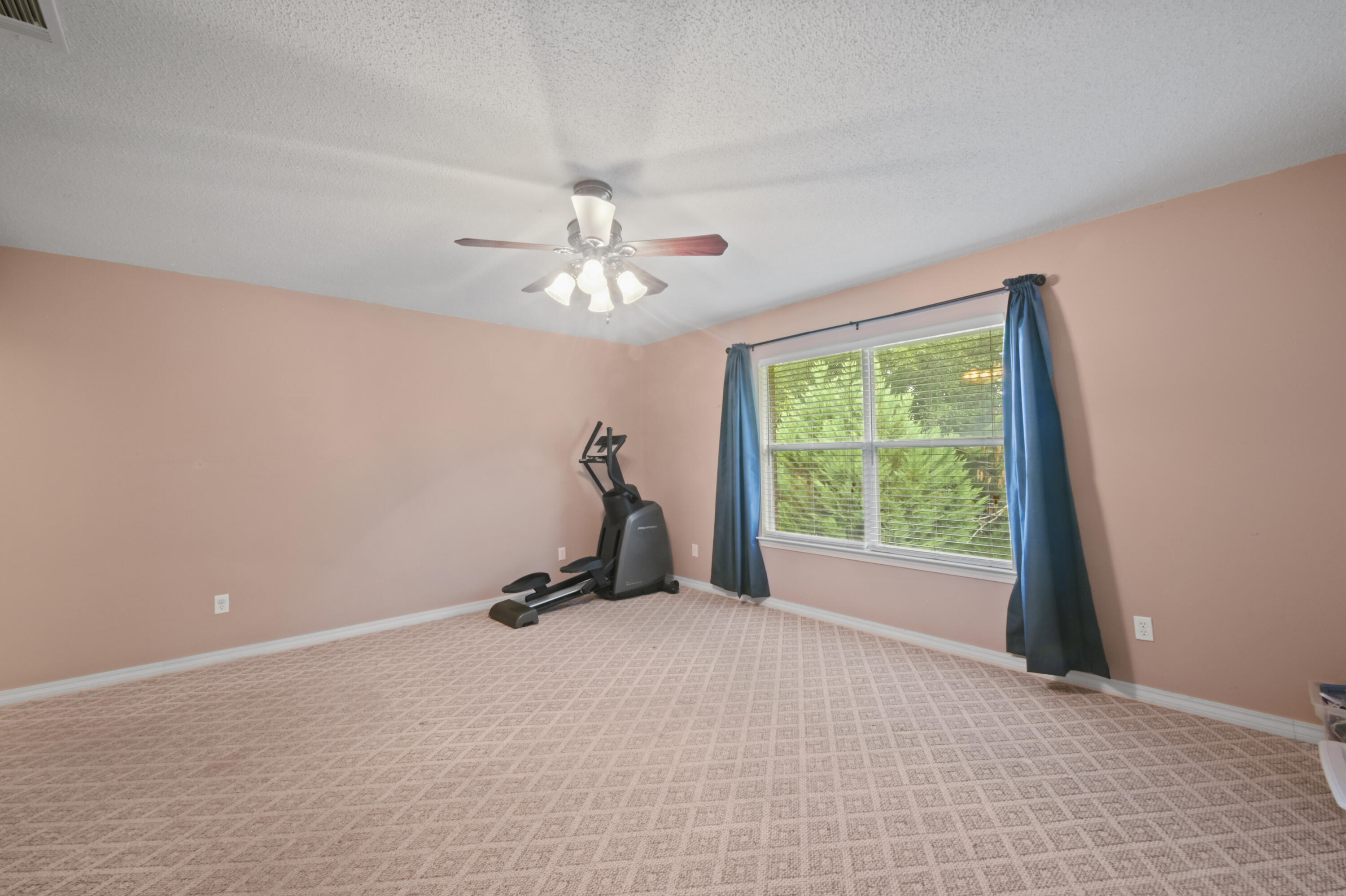334 Egan Drive Crestview, FL 32536 - Photo 18 of 33 a view of a room with a window