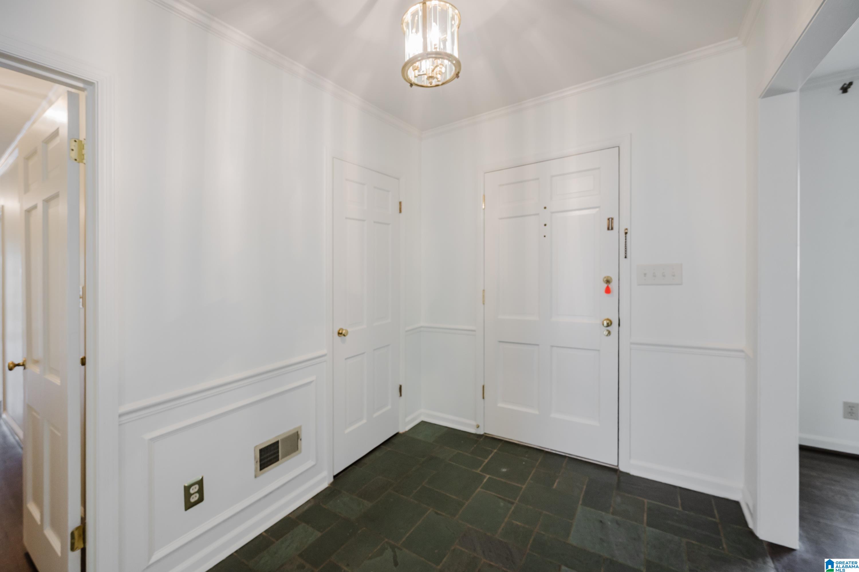 3732 Rockhill Road Birmingham, AL 35223 - Photo 5 of 68