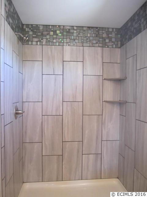 6105 Amber Ridge Drive Dubuque, IA 52002 - Photo 18 of 20 Gallery Image 18