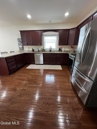 $3,500 | 10 Swatling Drive, Halfmoon, NY 12118