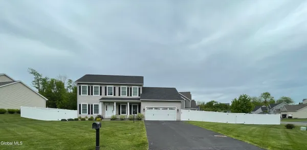 $3,500 | 10 Swatling Drive, Halfmoon, NY 12118