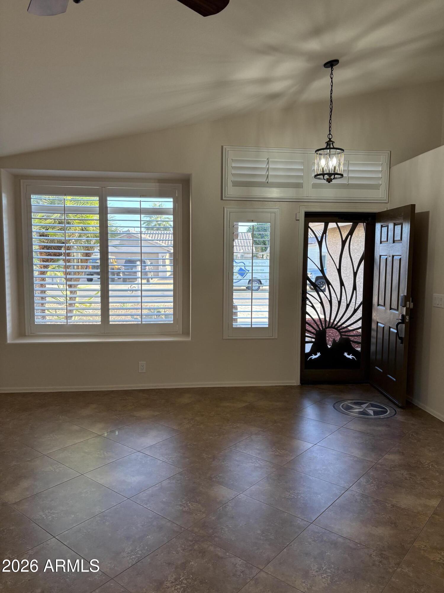 92 West Ivanhoe Street Gilbert, AZ 85233 - Photo 10 of 41