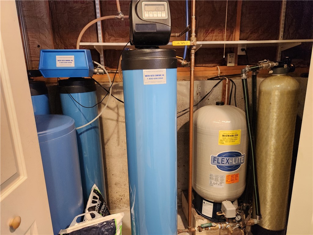 157 S Road Exeter, RI 02822 - Photo 25 of 27