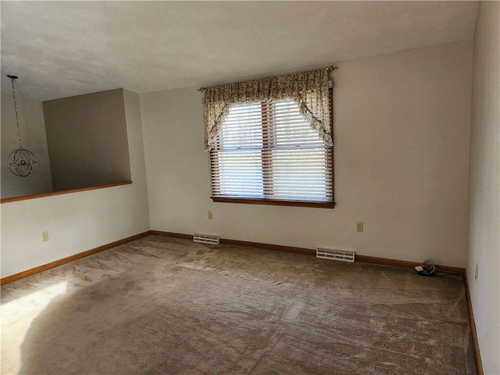 157 S Road Exeter, RI 02822 - Photo 7 of 27