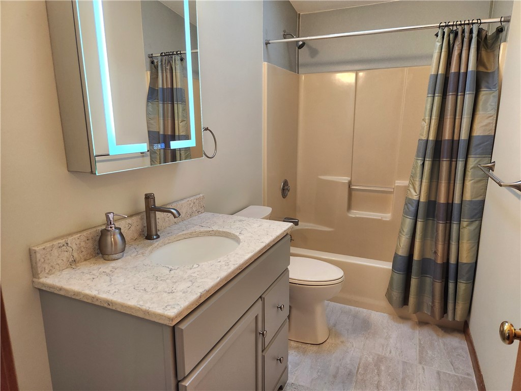 157 S Road Exeter, RI 02822 - Photo 9 of 27