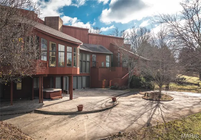 $1,700,000 | 10335 Stoltz Drive, Rolla, MO 65401