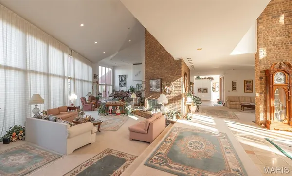 $1,700,000 | 10335 Stoltz Drive, Rolla, MO 65401