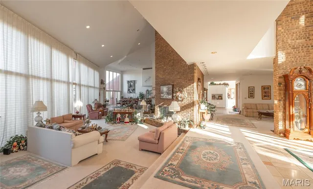 $1,700,000 | 10335 Stoltz Drive, Rolla, MO 65401